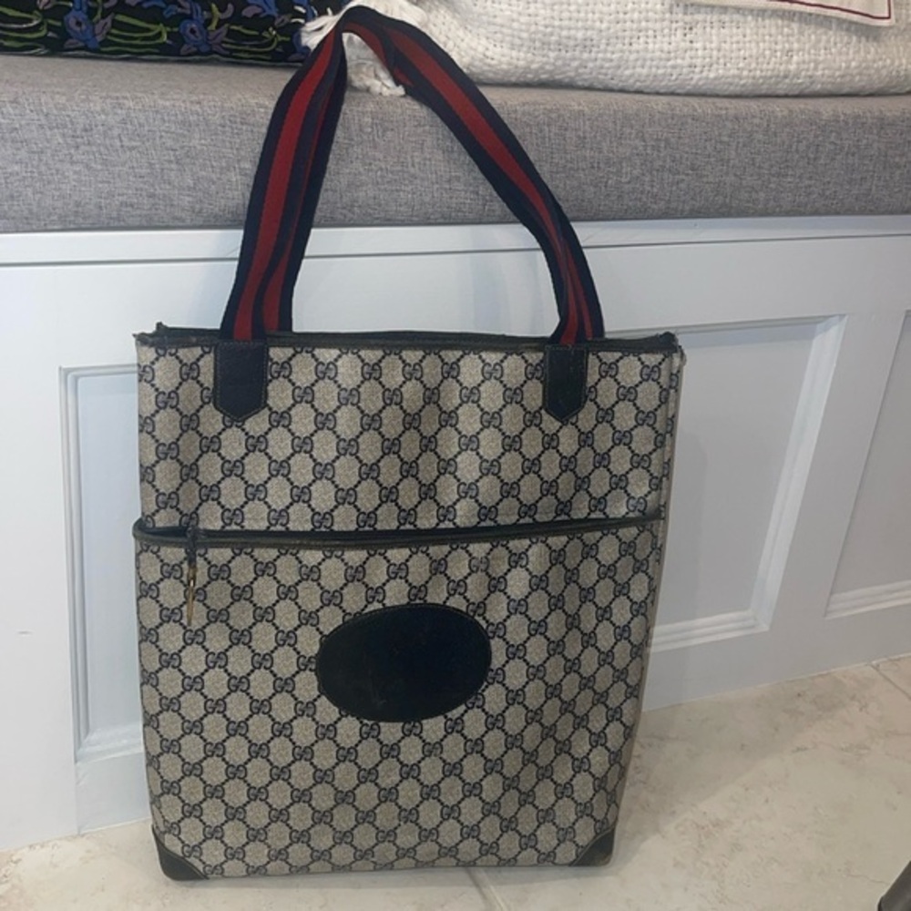 Gucci Lee vintage shoulder bag with the classic red and blue handles - Picture 1 of 17